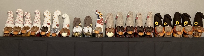 Autumn Gift Box Gnomes1.JPG